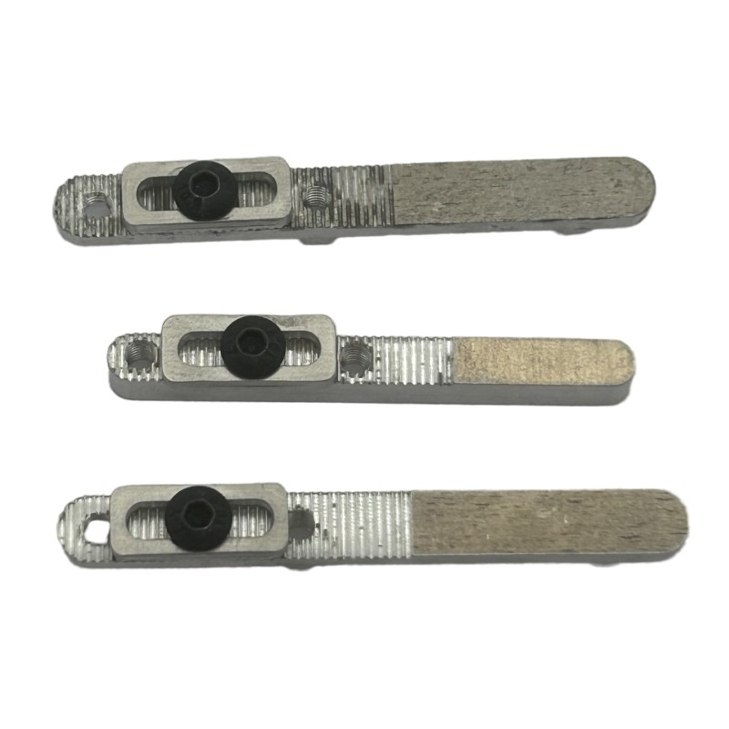 COPPIA Chiavette Assale Kart con Sistema di Bloccaggio Mozzo